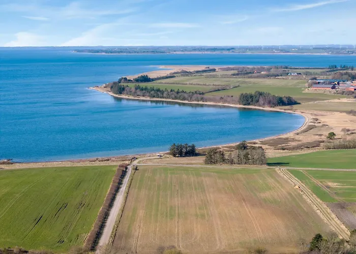 With Pool And Close To The Limfjord Feriehus *